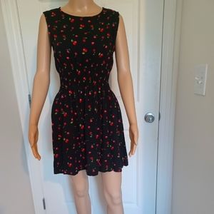 ❤️Girl's Cherry Print Flared Hem Dress Size 16❤️
